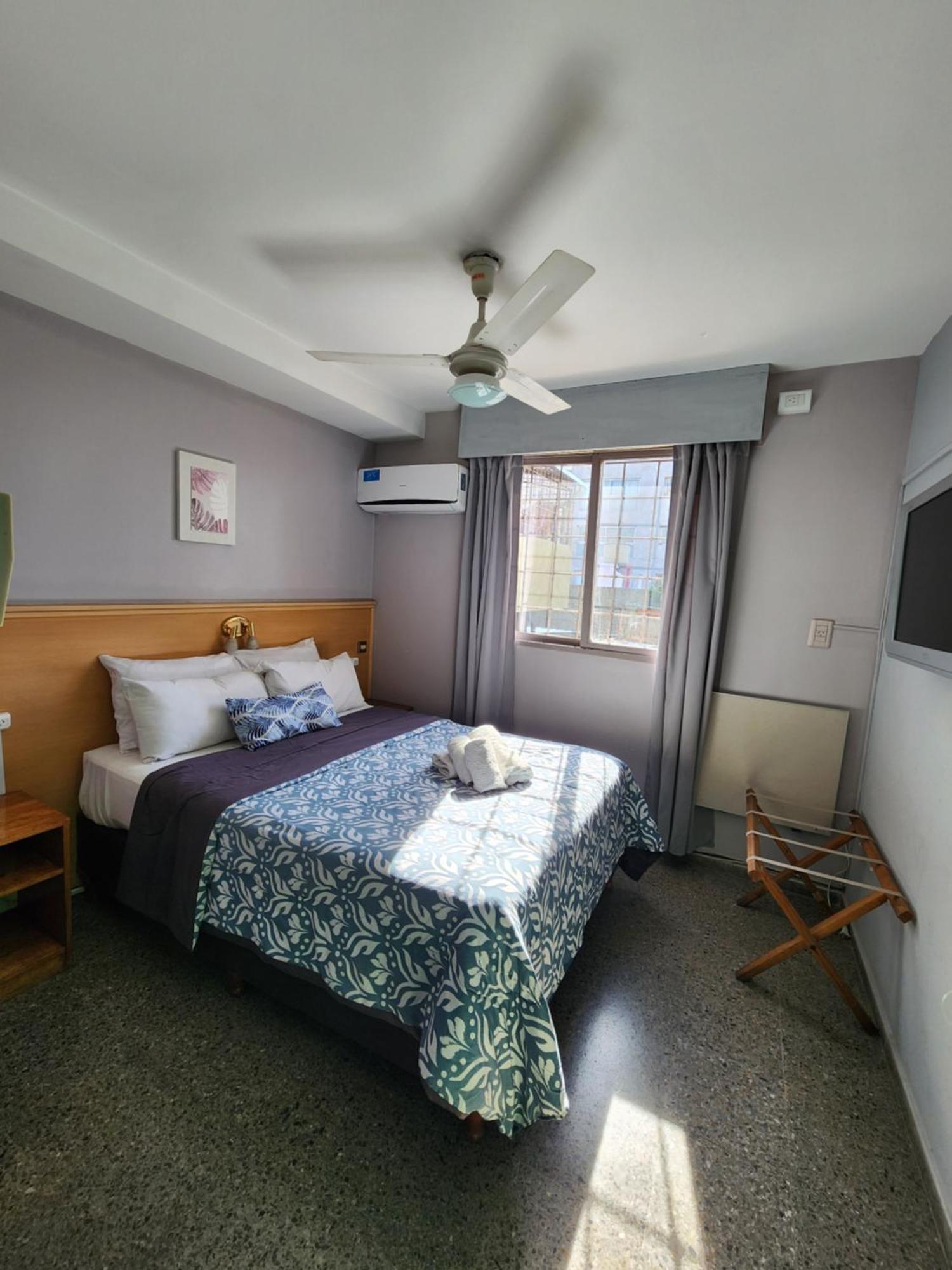 Hotel Juan B Justo ميندوزا المظهر الخارجي الصورة